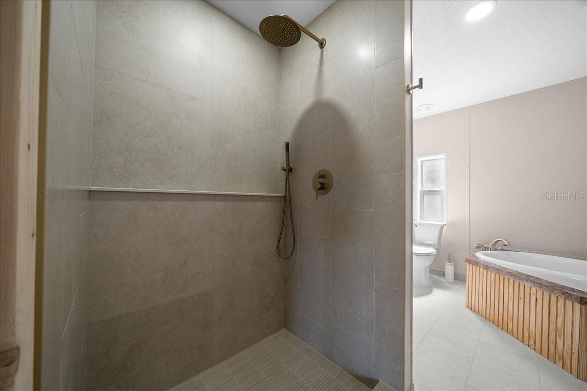 38 70TH CIRCLE — photo 19 of 49