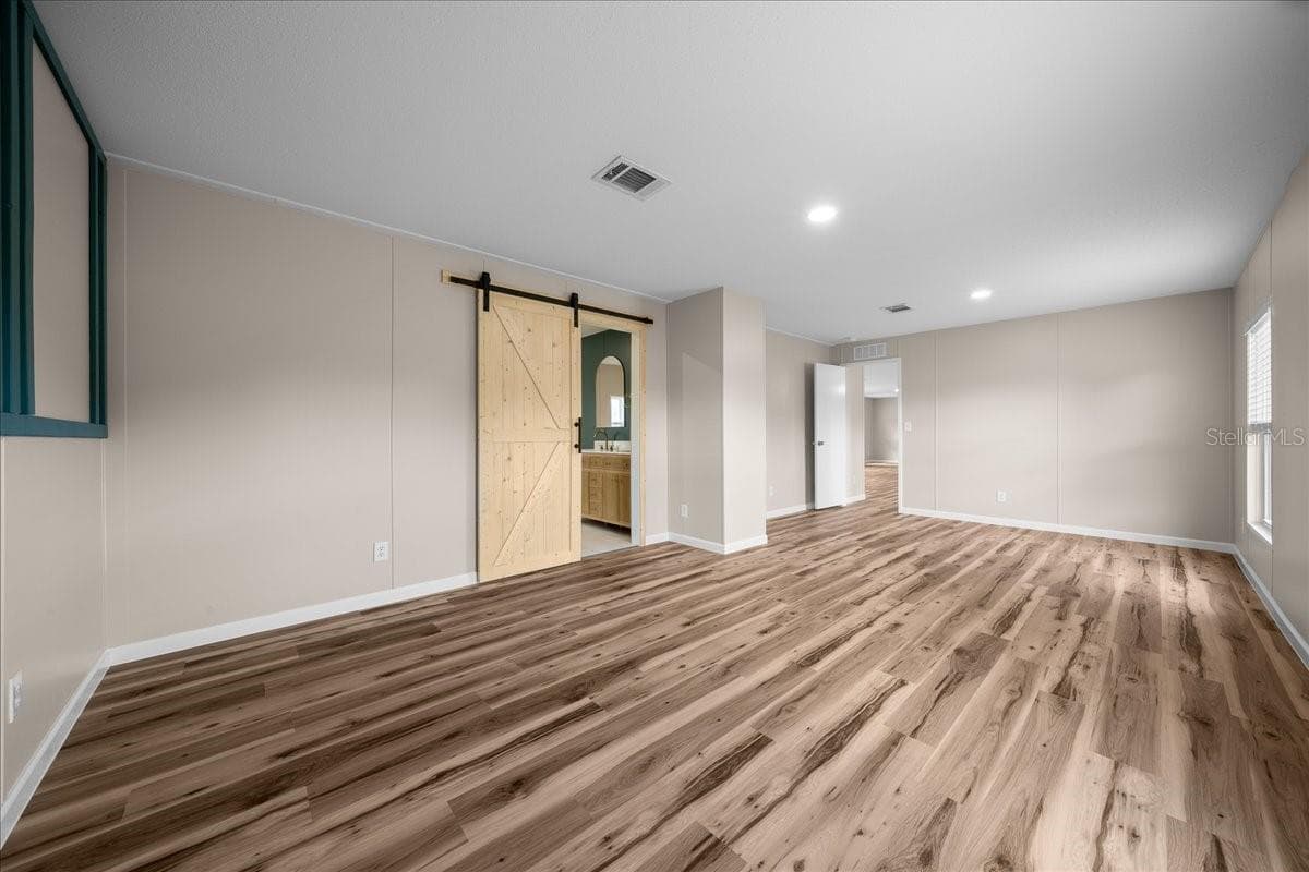 38 70TH CIRCLE — photo 17 of 49