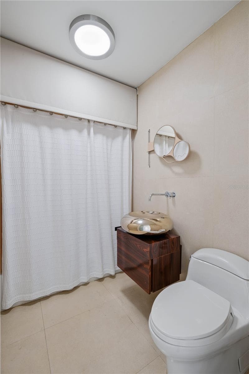 1 TAFT STREET — photo 19 of 23