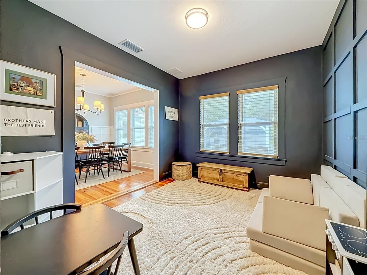 675 VINCENT STREET — photo 18 of 46