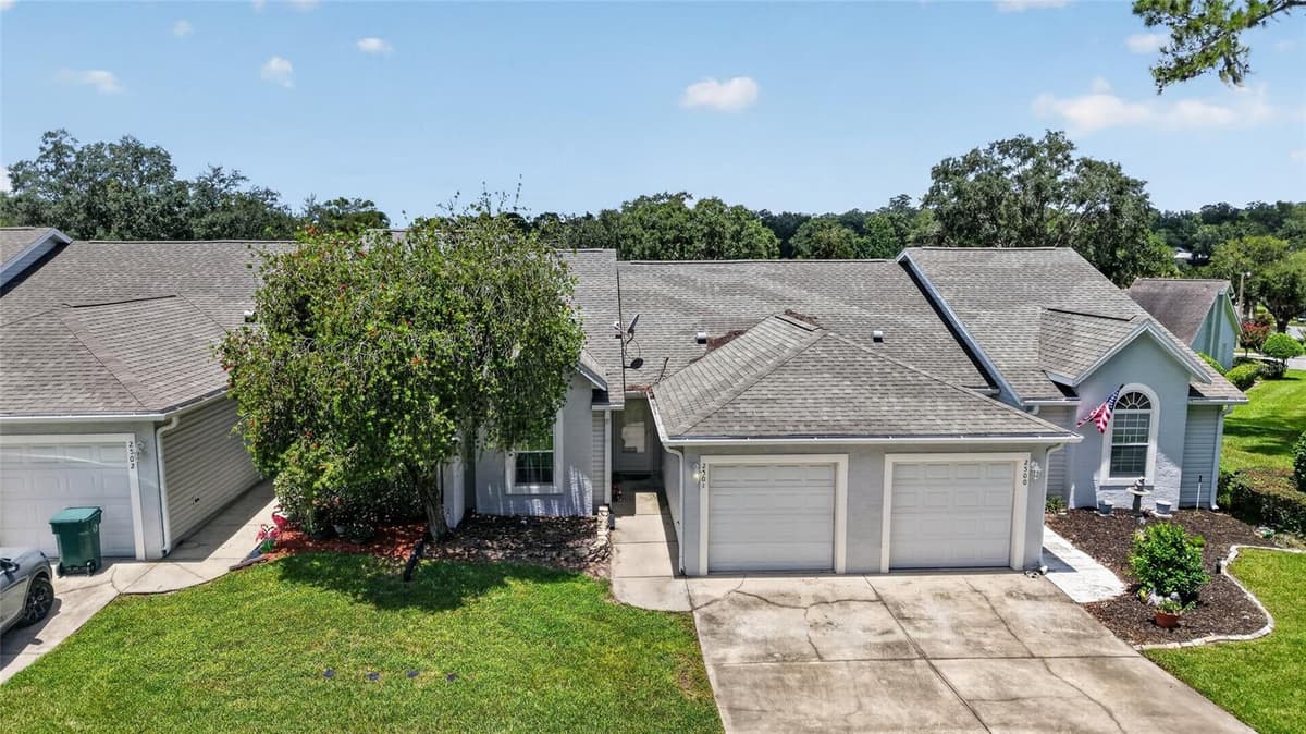 2501 18TH CIRCLE — photo 4 of 59