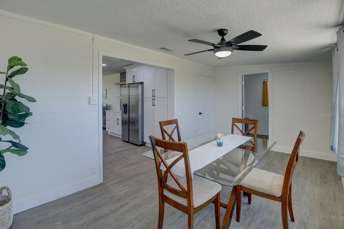 35 AZALEA DRIVE — photo 9 of 20
