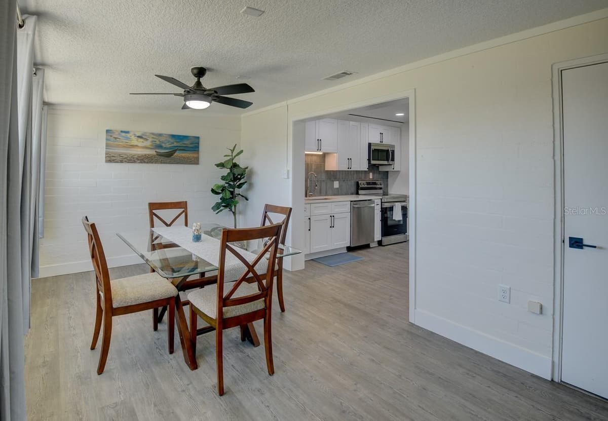 35 AZALEA DRIVE — photo 8 of 20