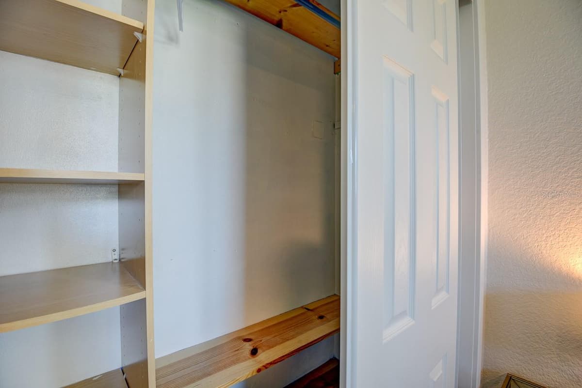 35 AZALEA DRIVE — photo 12 of 20