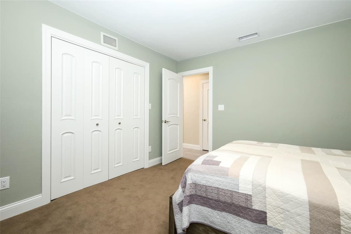 280 SPRING LAKE DRIVE — photo 41 of 90