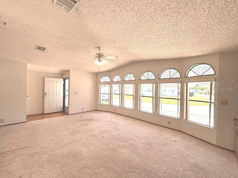 719 FIELDSTONE AVENUE — photo 18 of 27