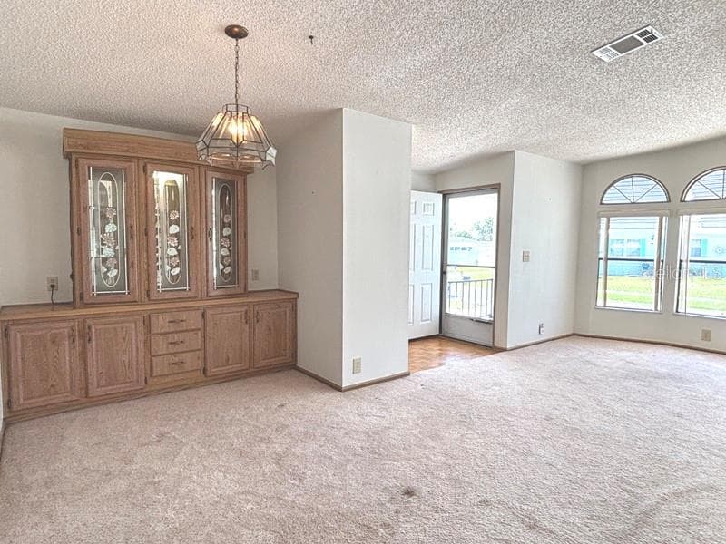 719 FIELDSTONE AVENUE — photo 16 of 27