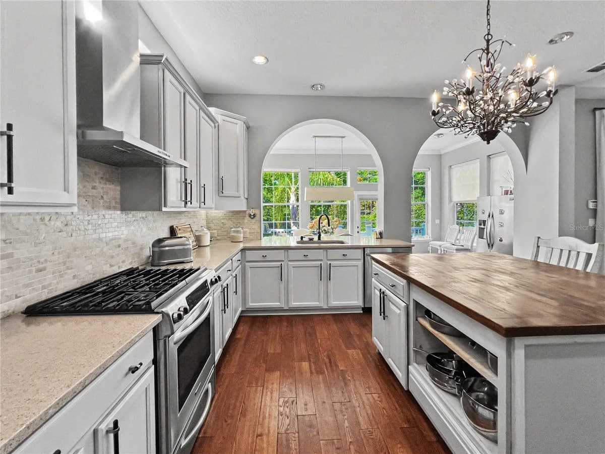 807 OAK SHADOWS ROAD — photo 13 of 99