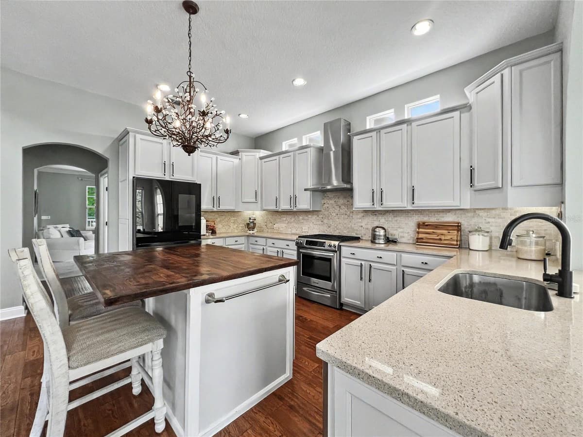 807 OAK SHADOWS ROAD — photo 12 of 99