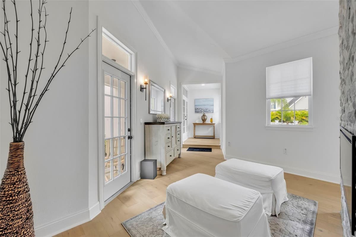 807 OAK SHADOWS ROAD — photo 40 of 99