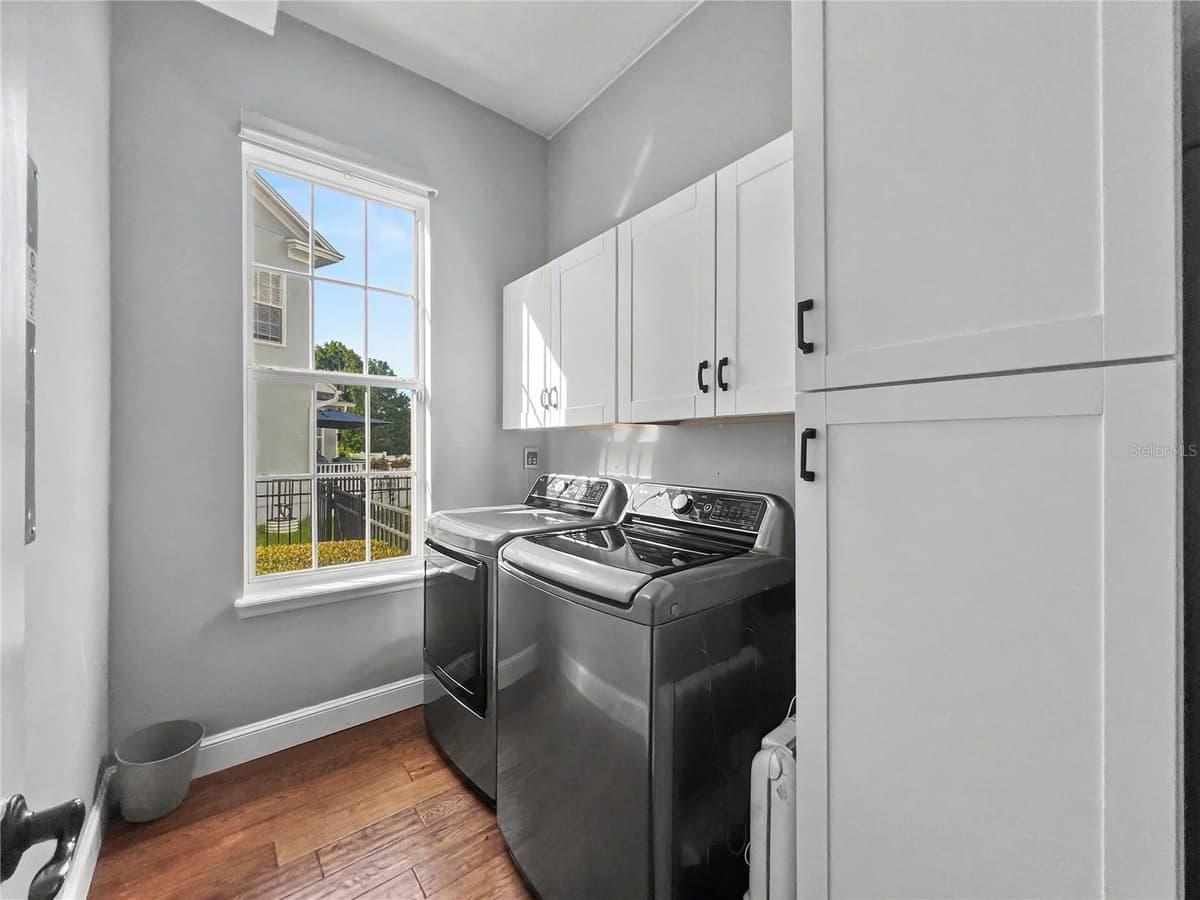 807 OAK SHADOWS ROAD — photo 16 of 99