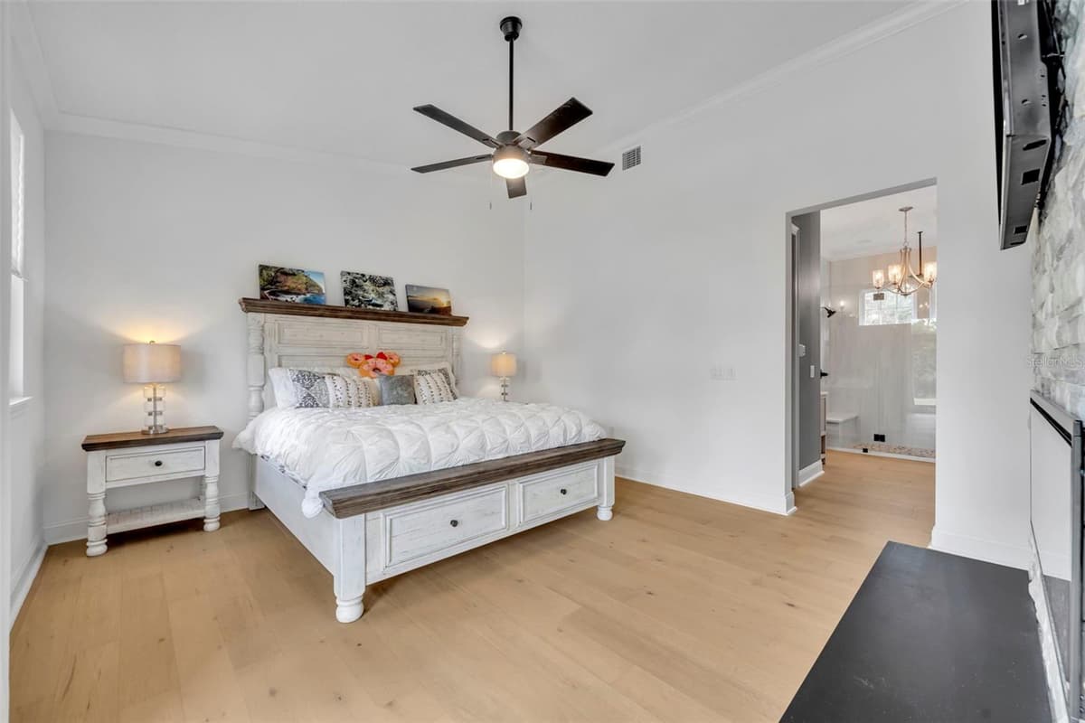 807 OAK SHADOWS ROAD — photo 43 of 99