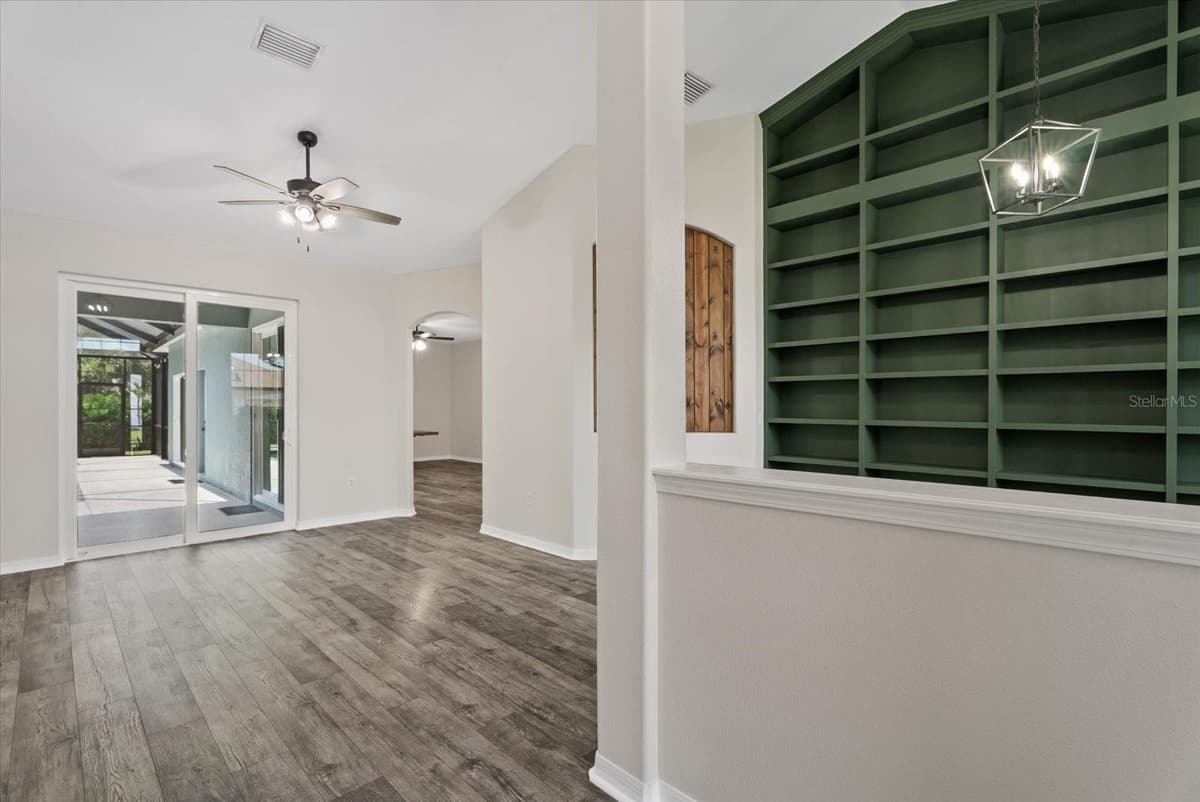 12211 23RD STREET — photo 4 of 35