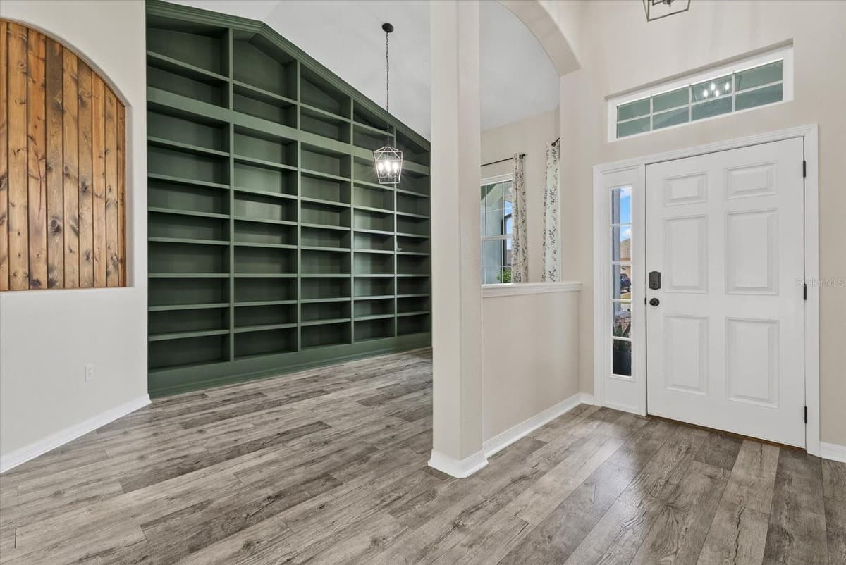 12211 23RD STREET — photo 3 of 35