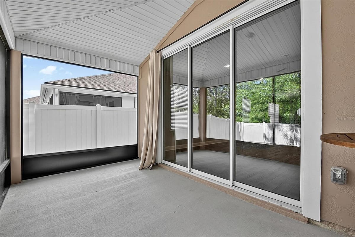 425 NARVAREZ AVENUE — photo 47 of 74