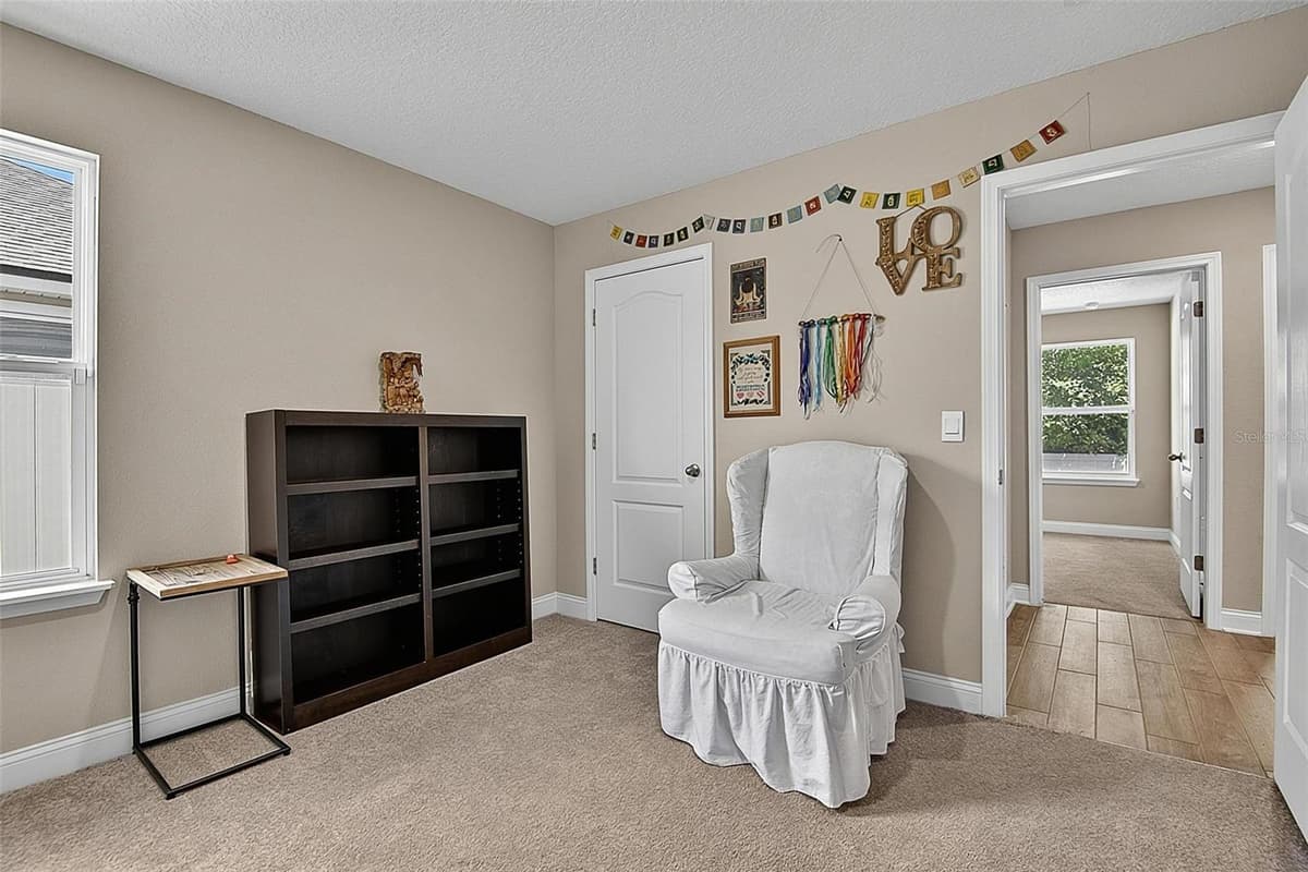 425 NARVAREZ AVENUE — photo 36 of 74
