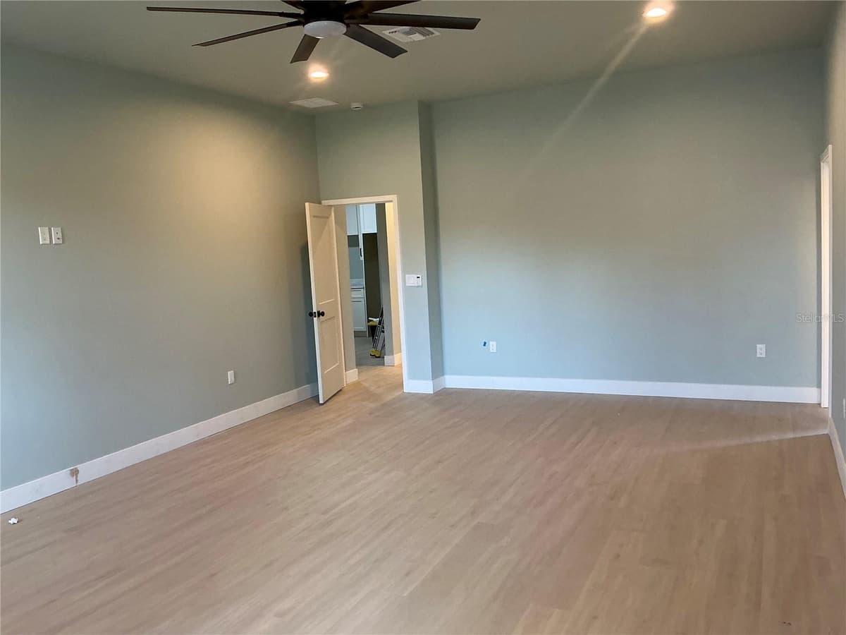 1619 MAGNOLIA AVENUE — photo 10 of 33