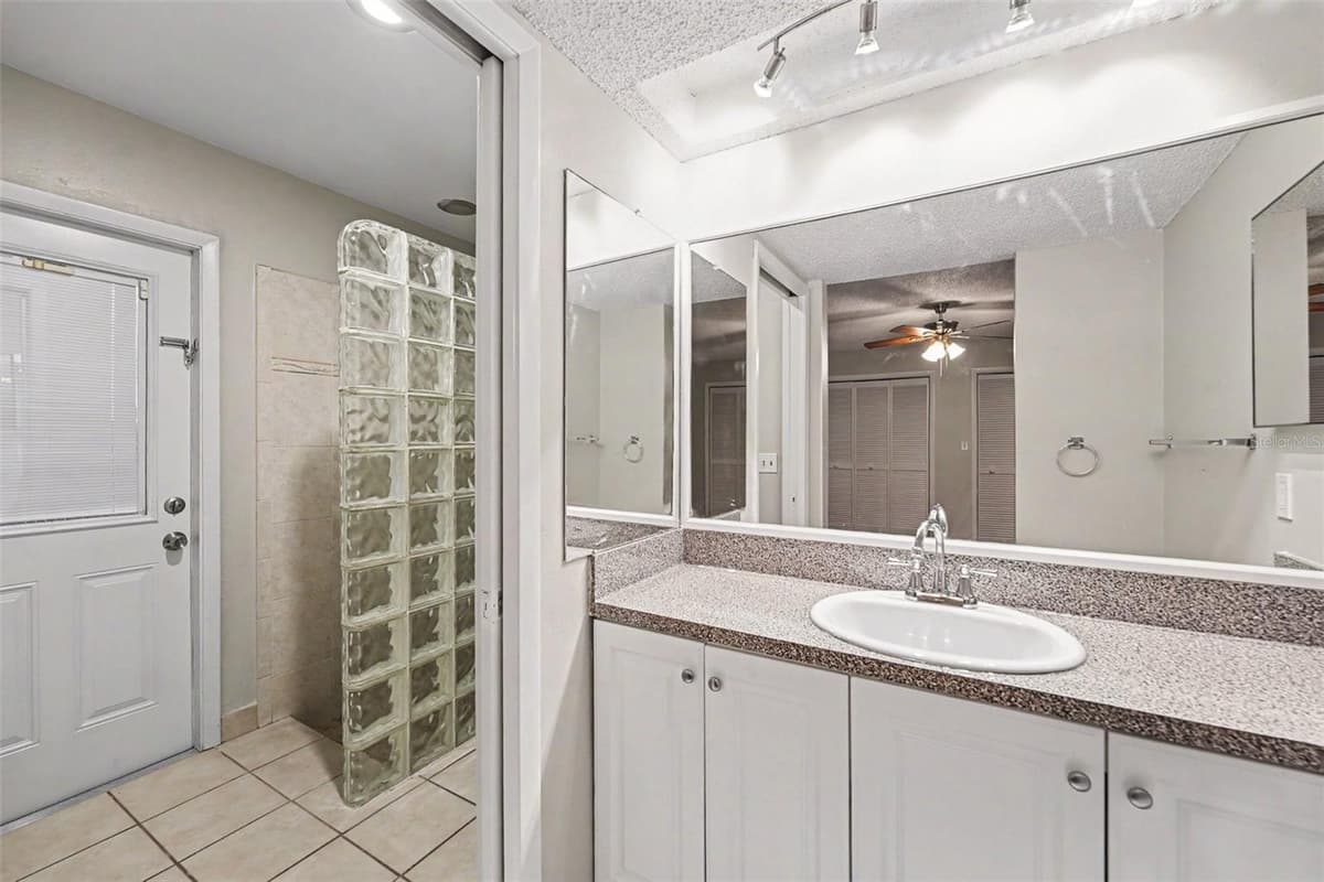2431 GROVE RIDGE DRIVE — photo 19 of 30