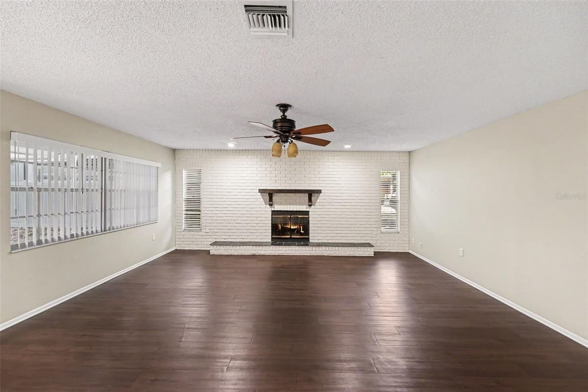 2431 GROVE RIDGE DRIVE — photo 6 of 30