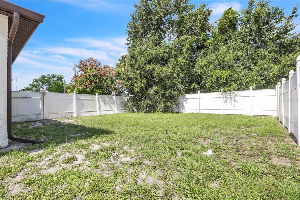 311 & 313 ARCADIA AVENUE — photo 38 of 44