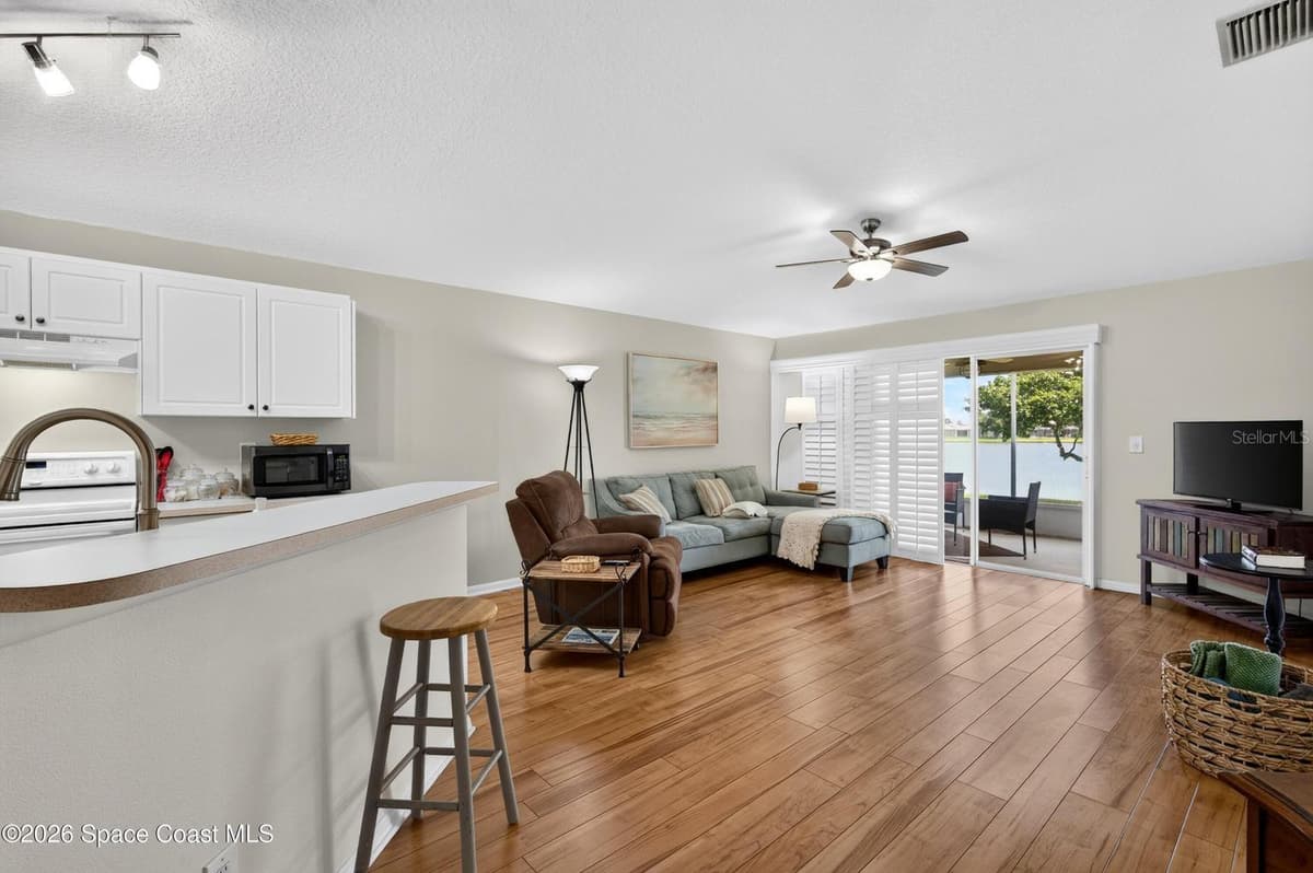 2336 DEERCROFT DRIVE — photo 3 of 55