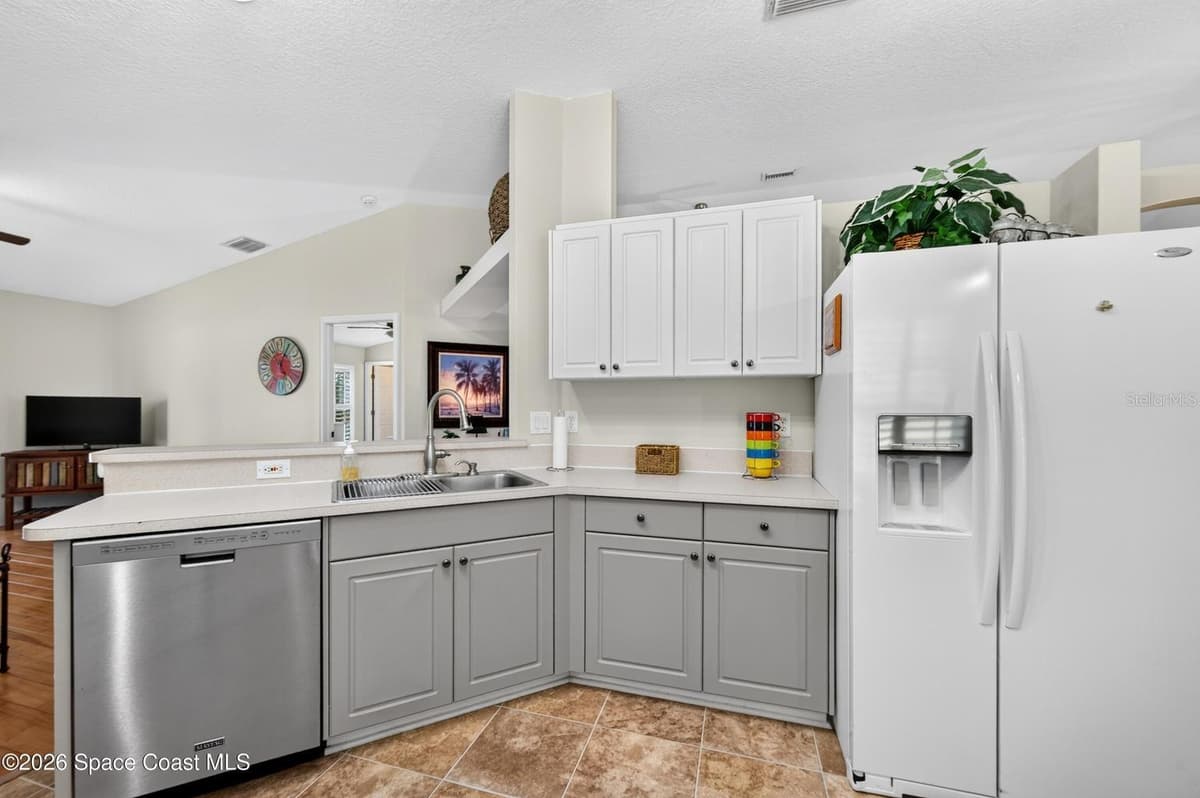 2336 DEERCROFT DRIVE — photo 35 of 55