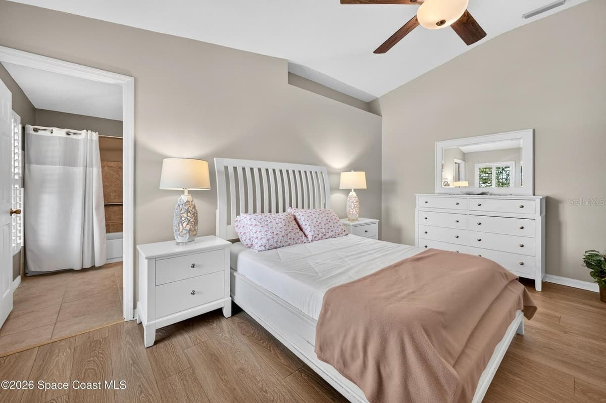 2336 DEERCROFT DRIVE — photo 42 of 55