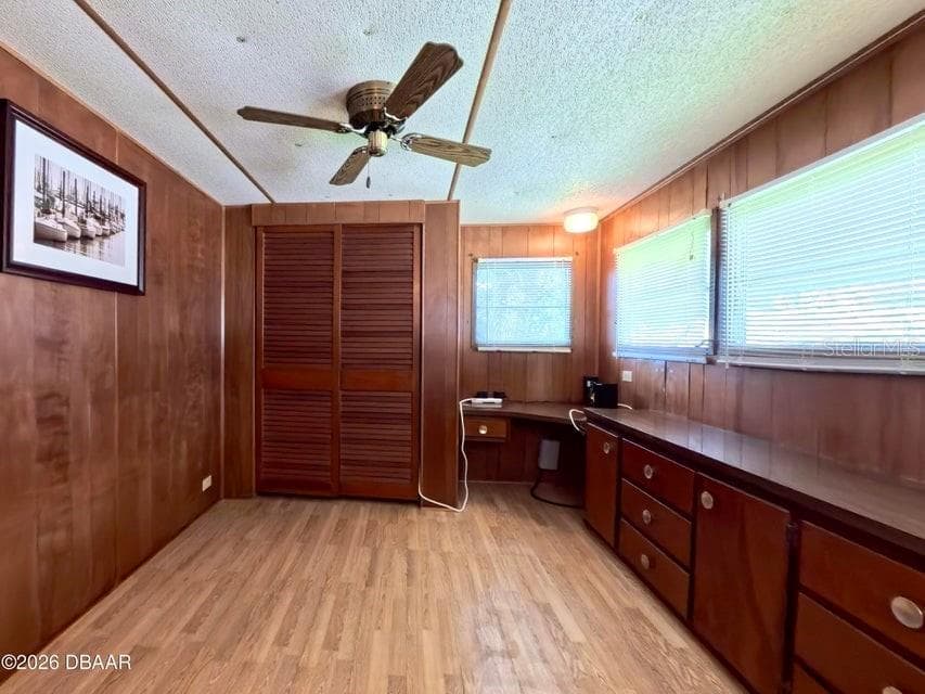 725 MARSHALL CIRCLE — photo 33 of 43