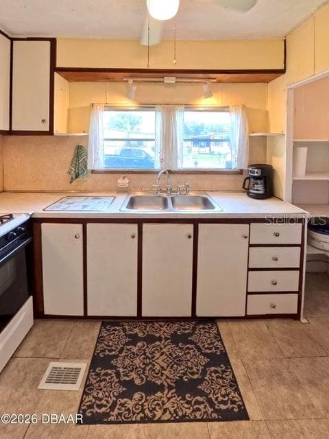 725 MARSHALL CIRCLE — photo 10 of 43