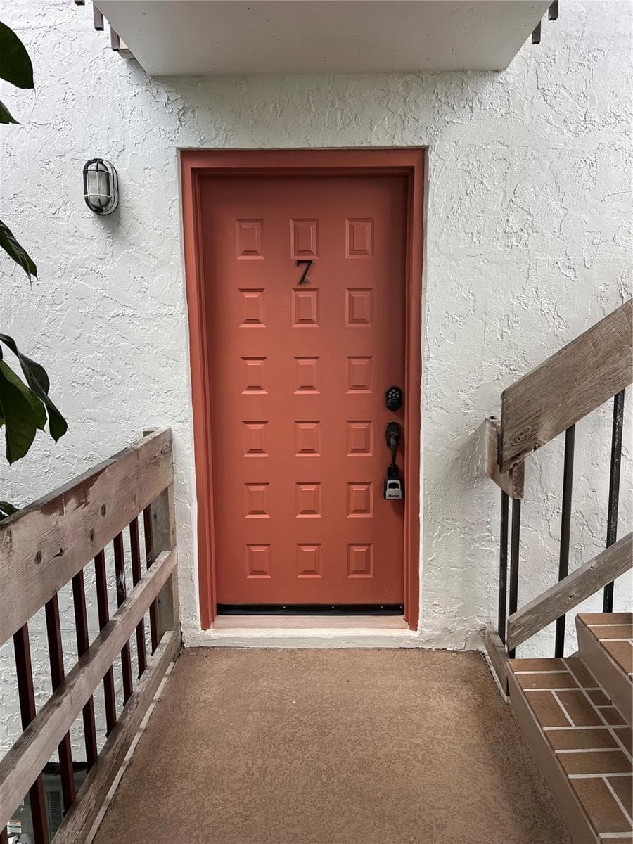 4403 7TH STREET — photo 4 of 61