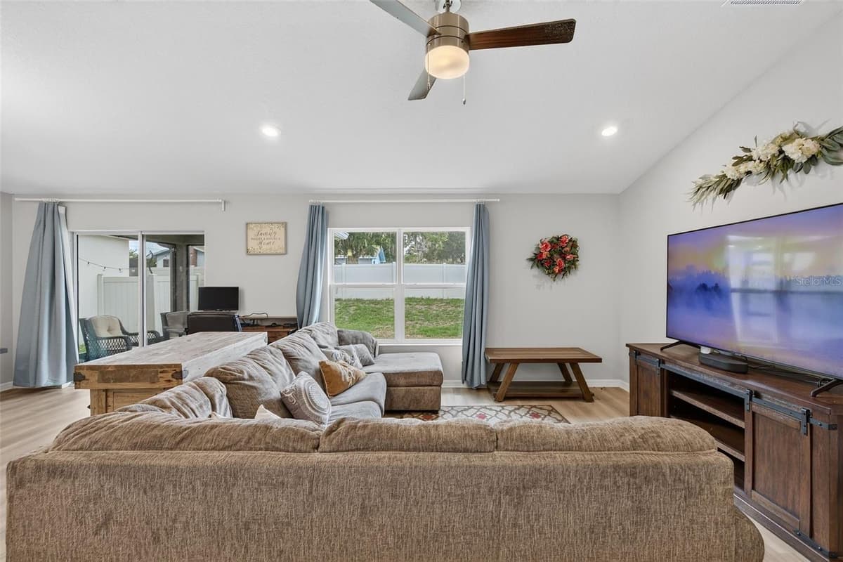 9972 MESIC WOODS AVENUE — photo 9 of 55
