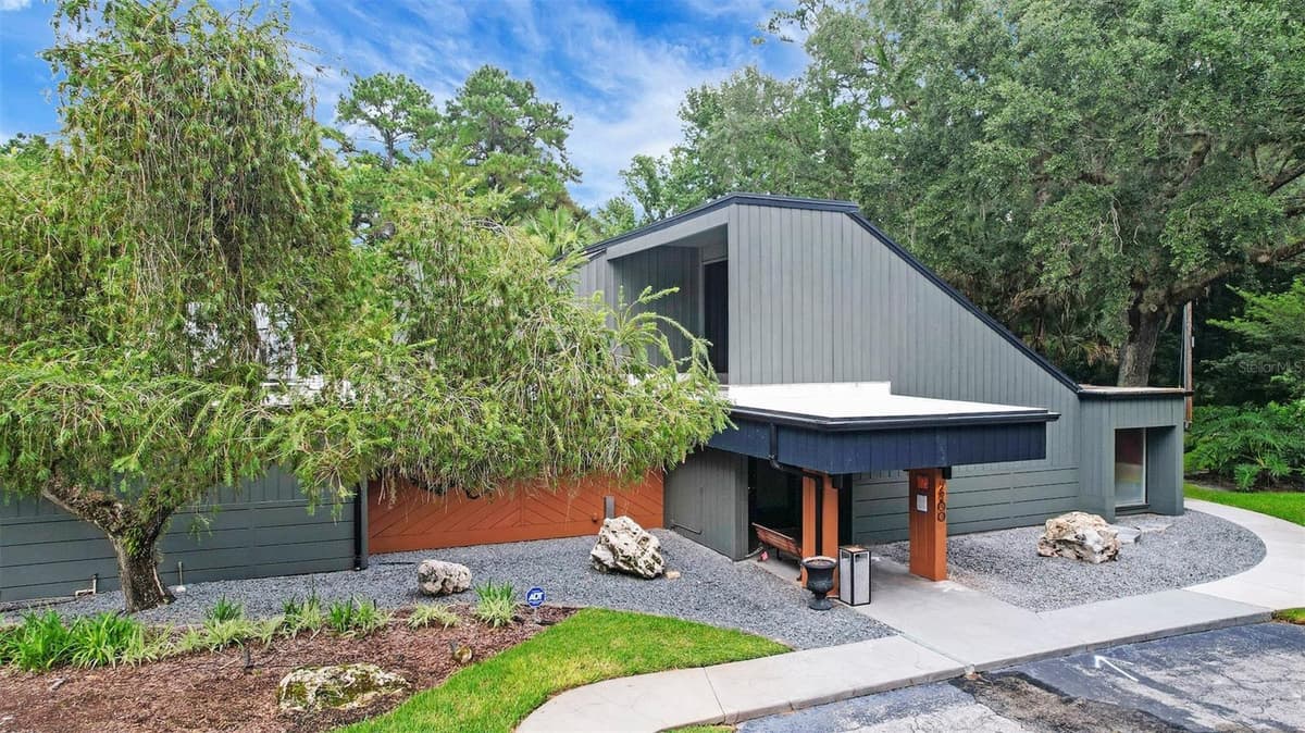 220 MOREE LOOP — photo 4 of 29