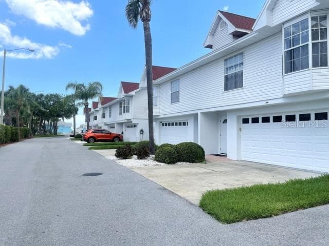 19717 GULF BOULEVARD — photo 26 of 37