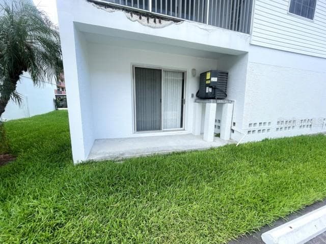 19717 GULF BOULEVARD — photo 23 of 37