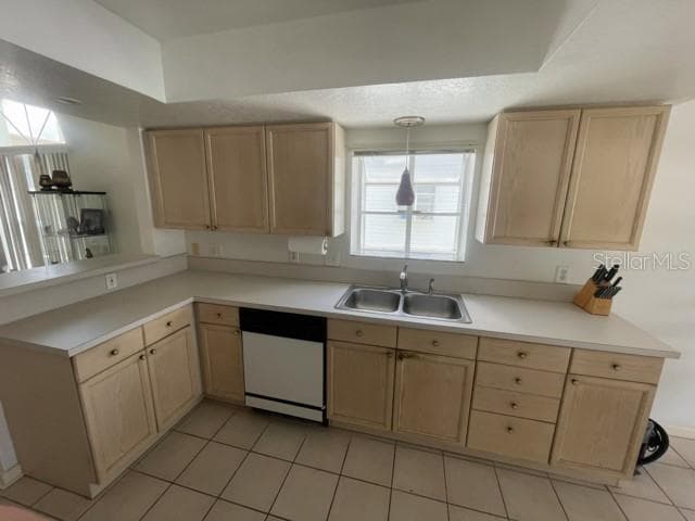 19717 GULF BOULEVARD — photo 10 of 37