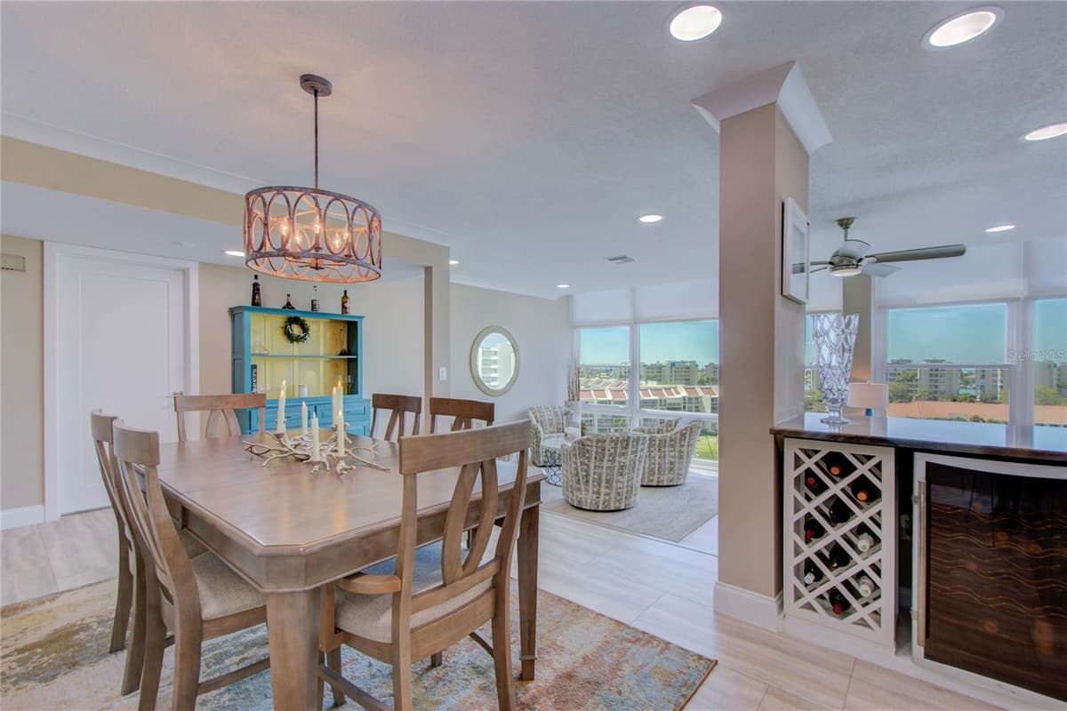 7600 SUN ISLAND DRIVE — photo 18 of 50