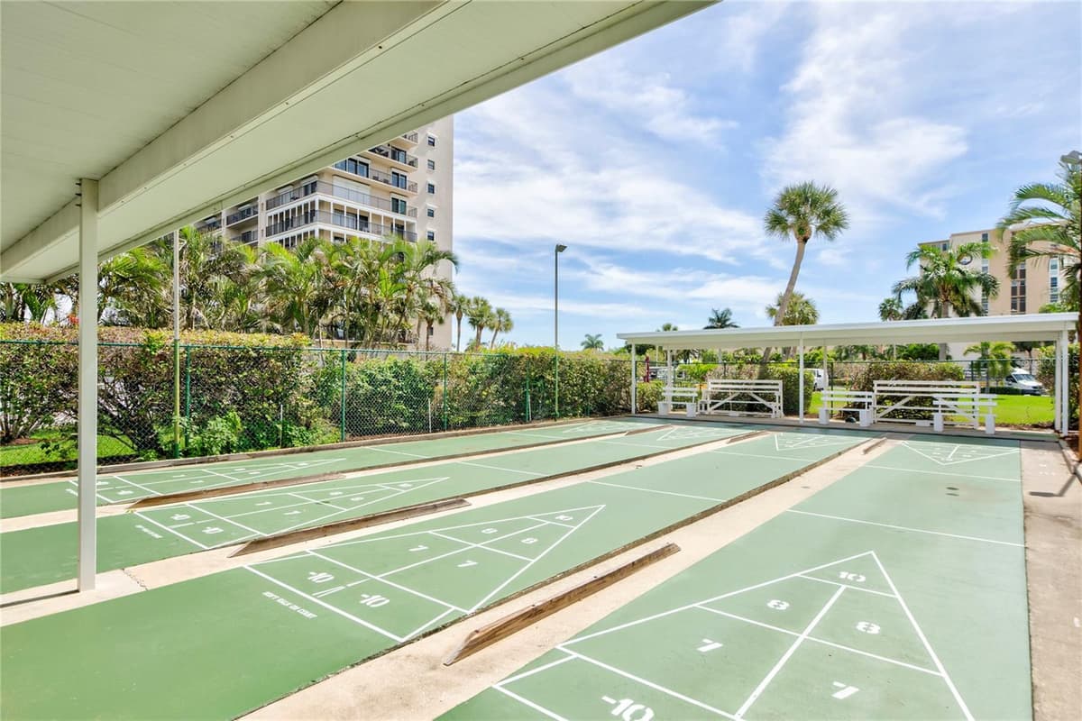 7600 SUN ISLAND DRIVE — photo 50 of 50