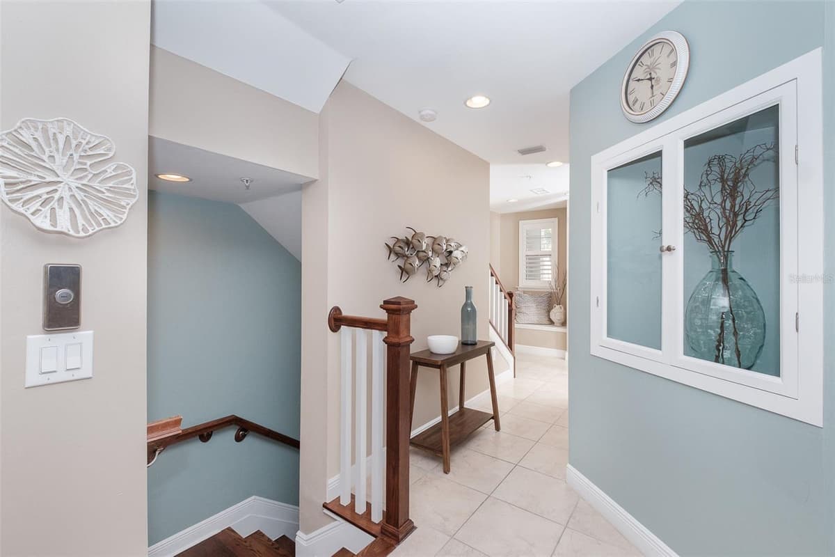 10330 LONGSHORE ROAD — photo 7 of 61