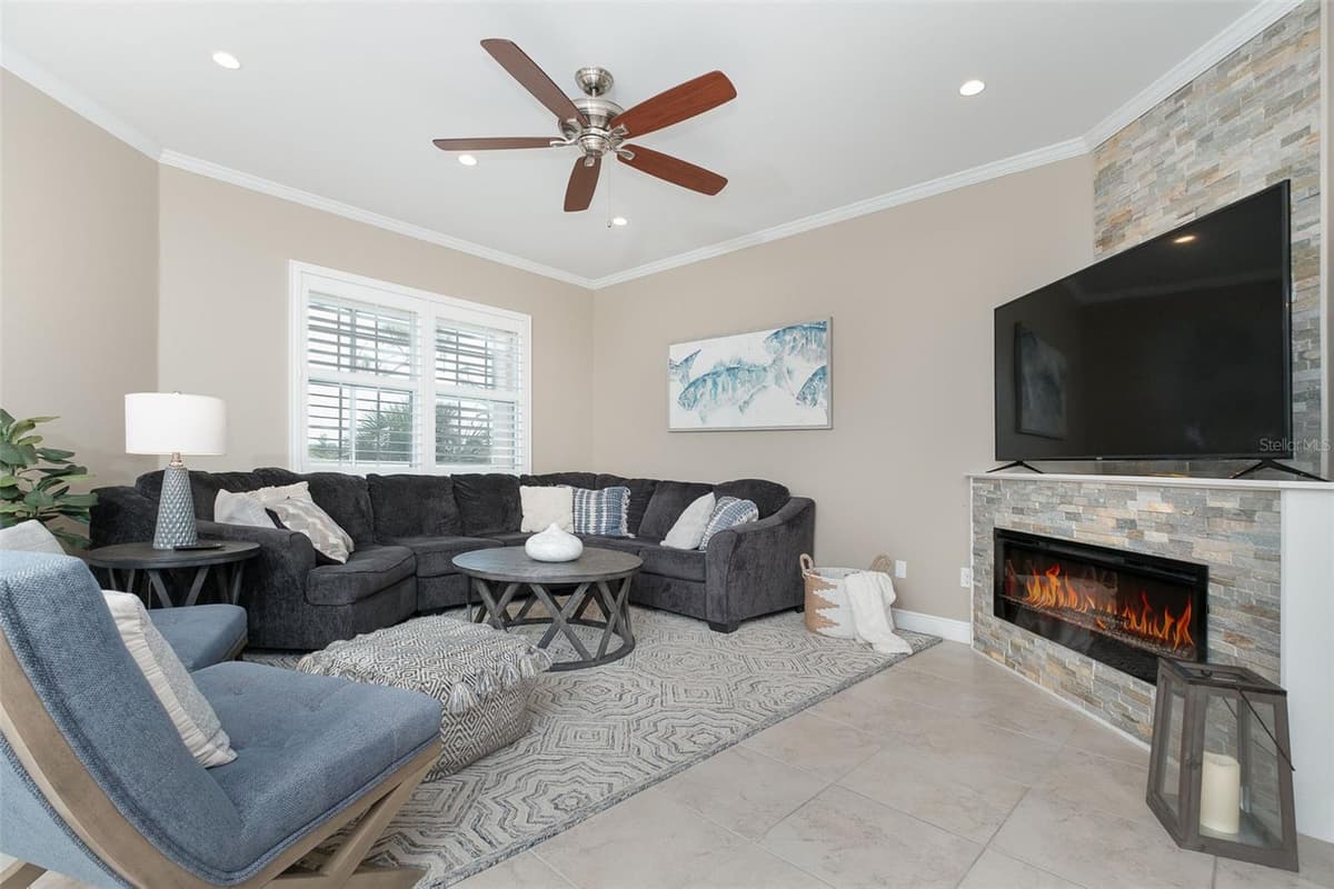10330 LONGSHORE ROAD — photo 15 of 61