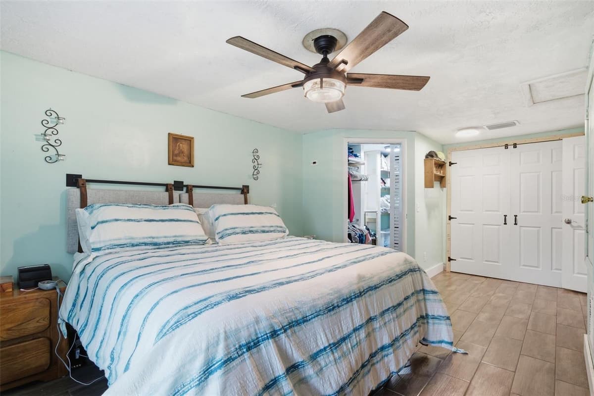 60 LINCOLN AVENUE — photo 17 of 28