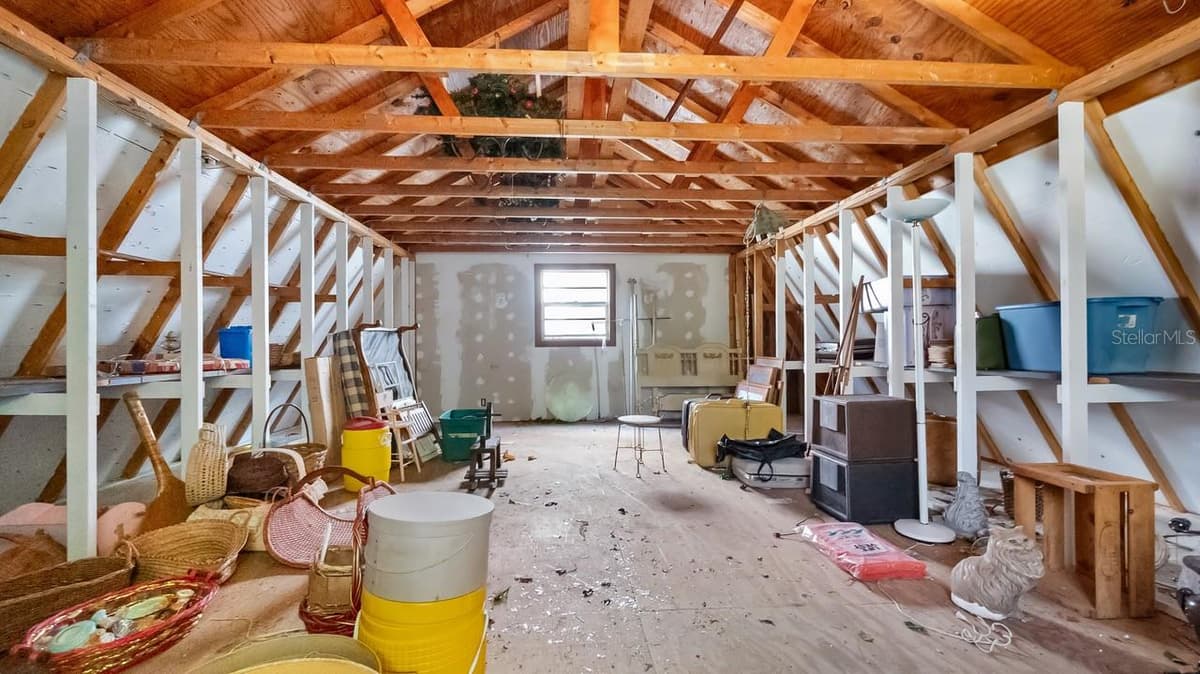 127 LAUREL AVENUE — photo 34 of 54