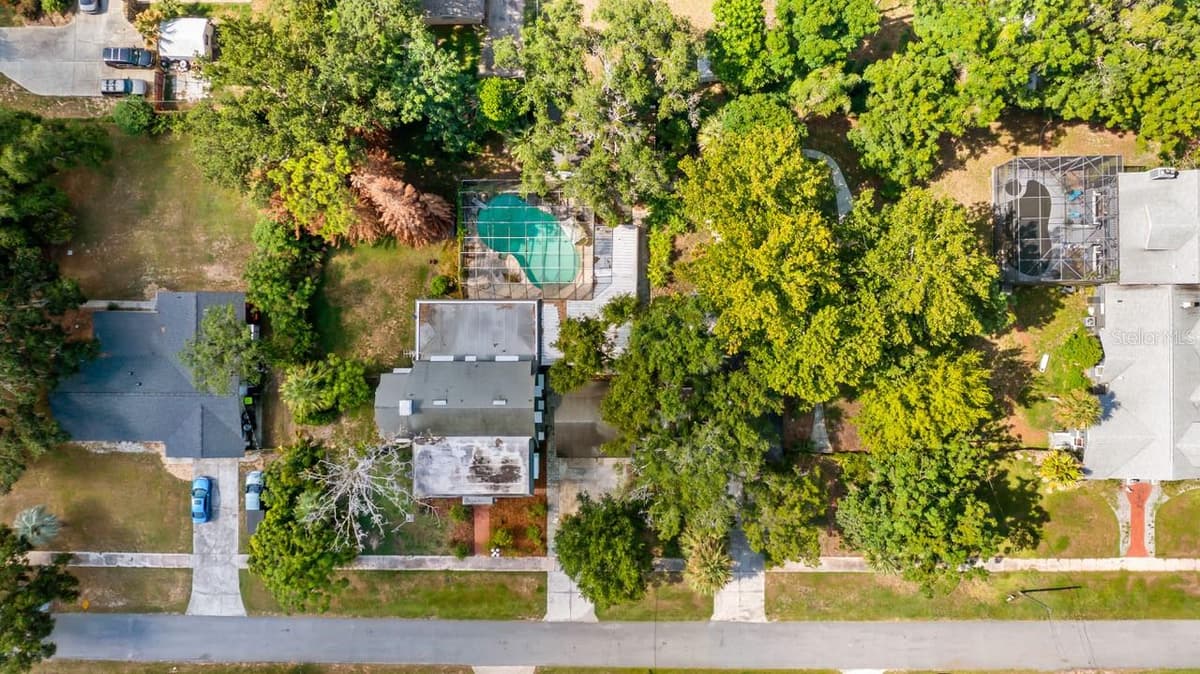 127 LAUREL AVENUE — photo 39 of 54