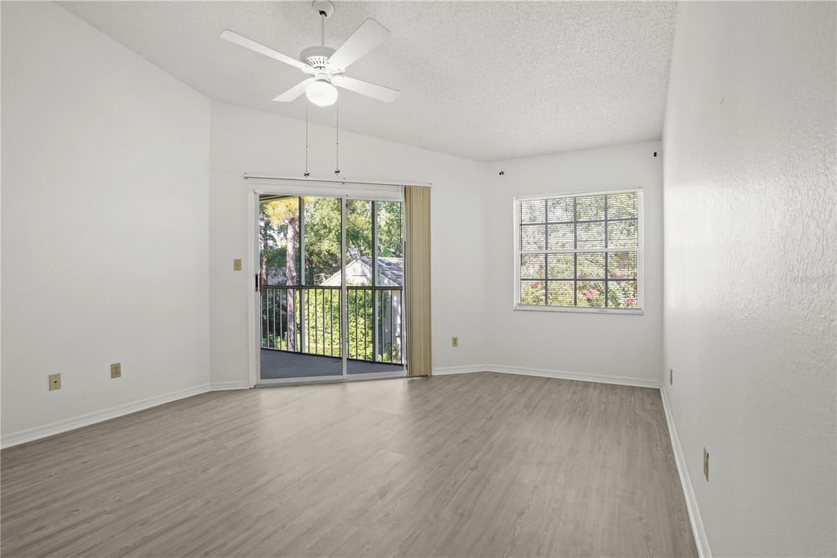 3996 RADLEY COURT — photo 23 of 40