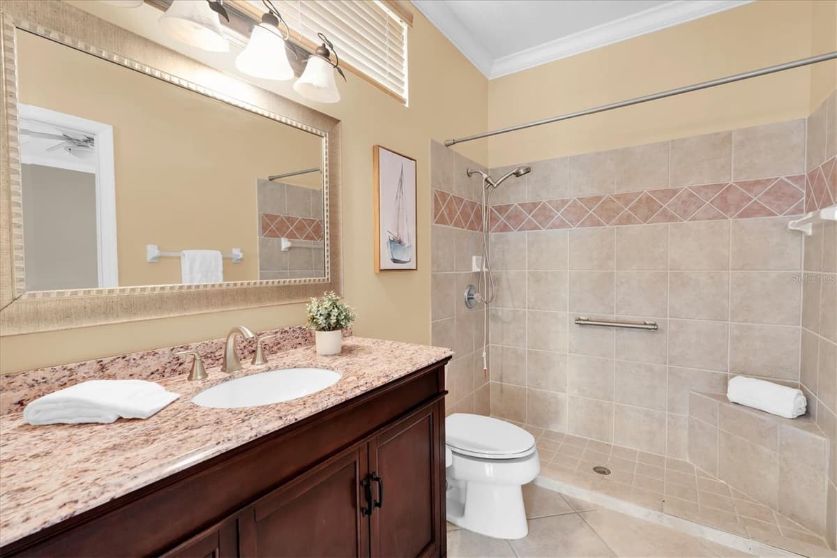 4270 COVE DRIVE — photo 46 of 71