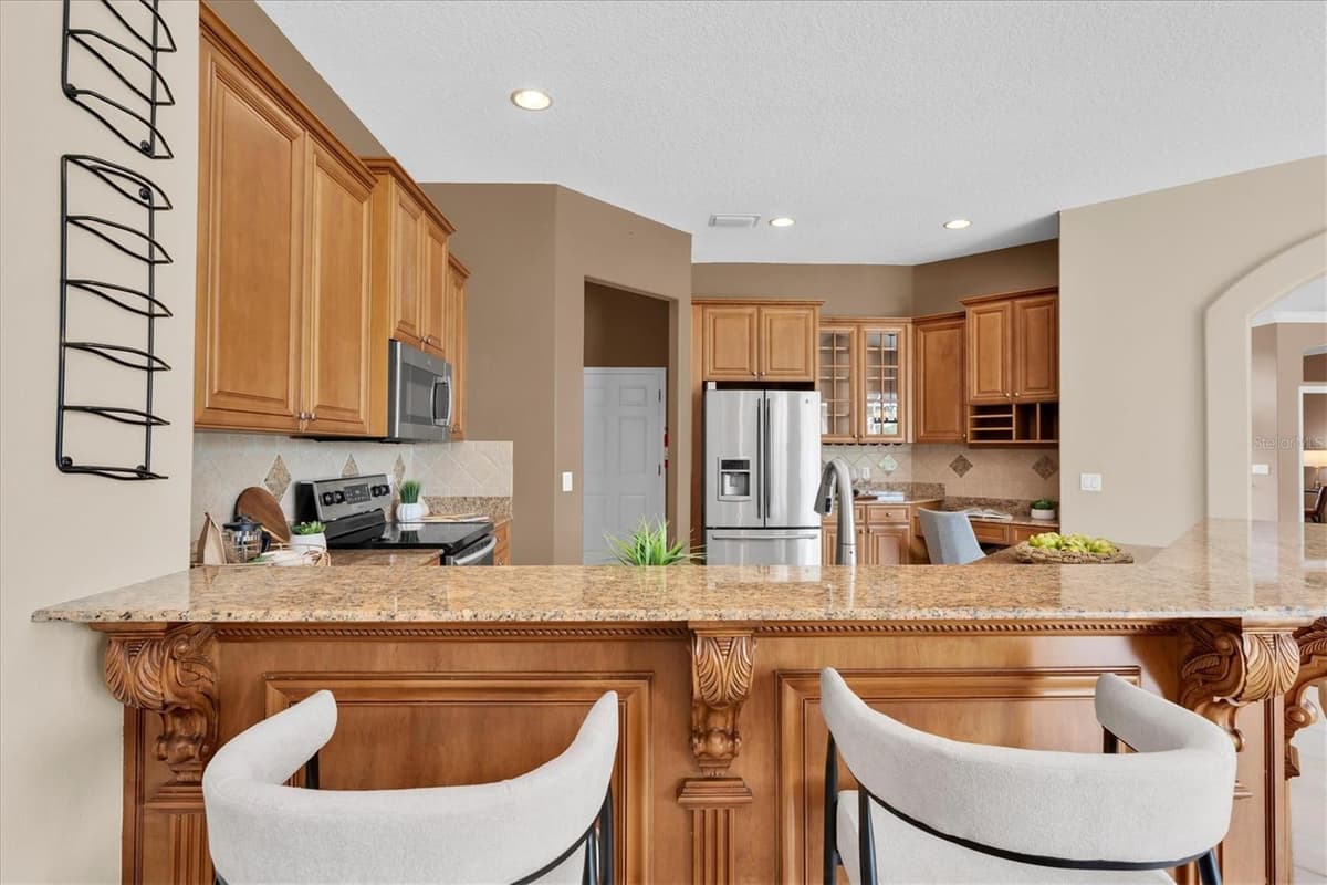 4270 COVE DRIVE — photo 18 of 71