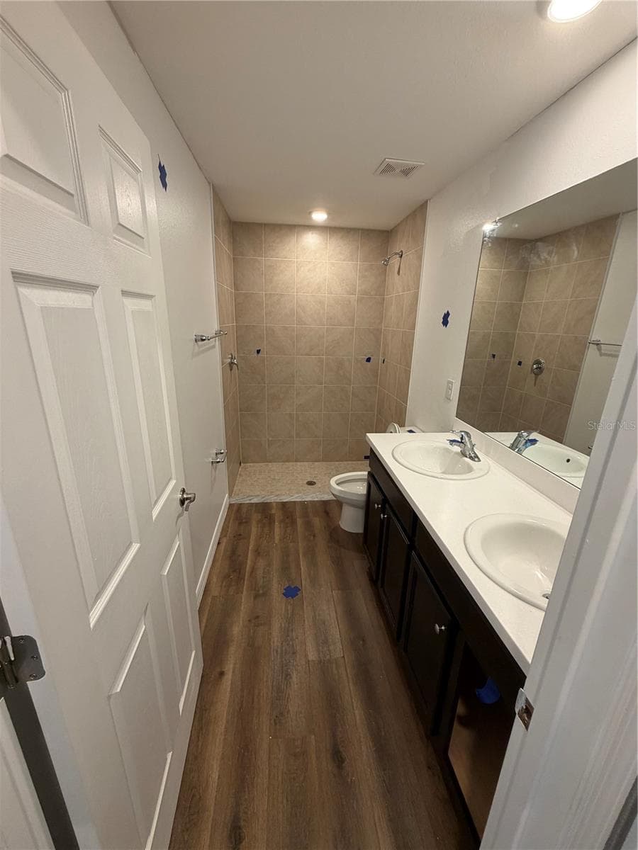 2828 2ND TERRACE — photo 5 of 11