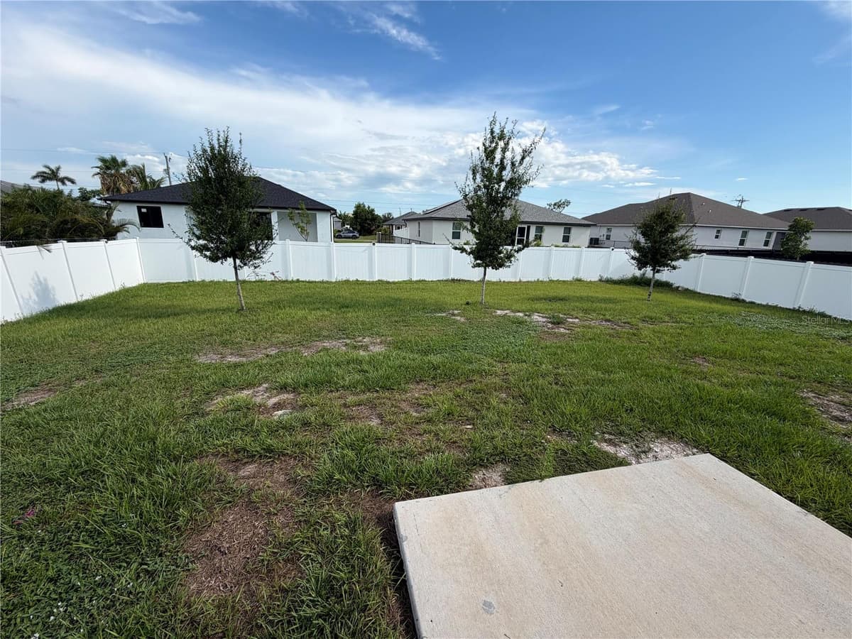 2828 2ND TERRACE — photo 8 of 11