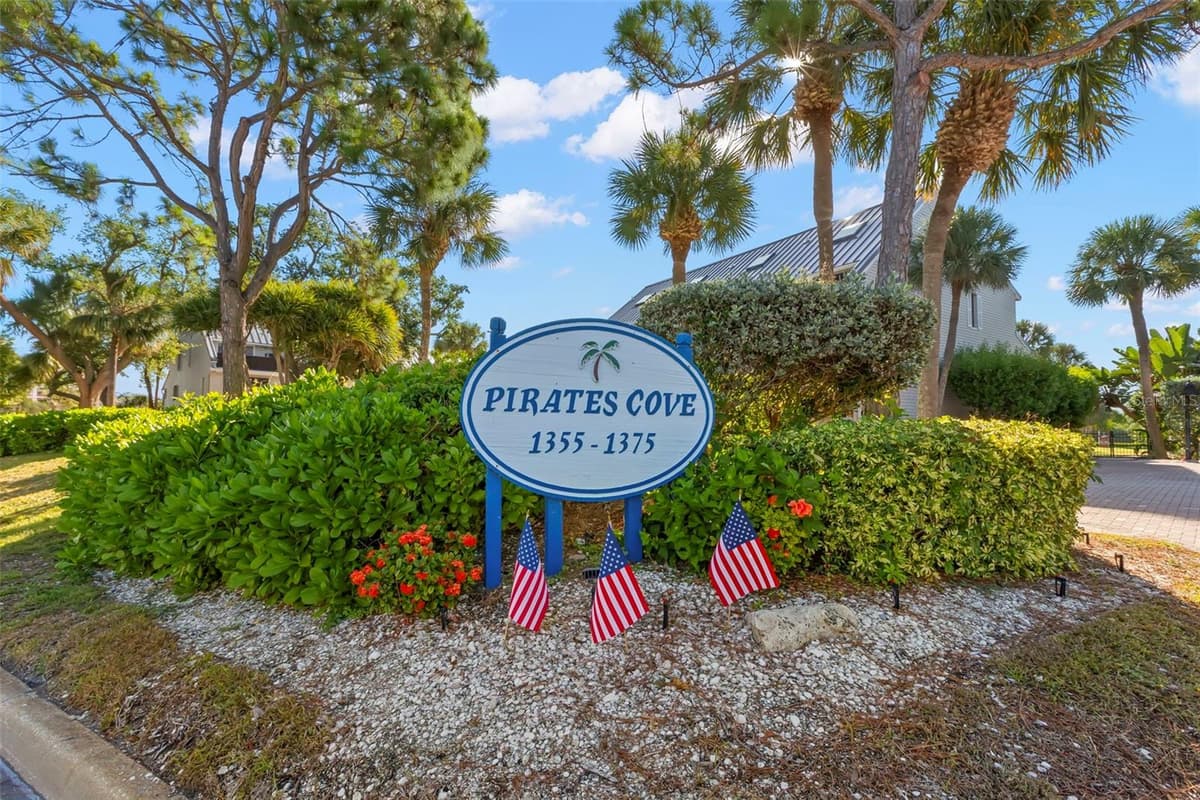 1375 PINELLAS BAYWAY — photo 39 of 43