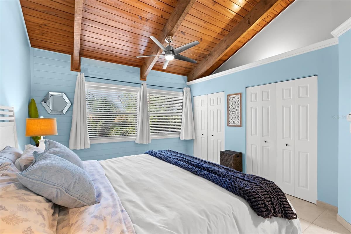 1375 PINELLAS BAYWAY — photo 16 of 43