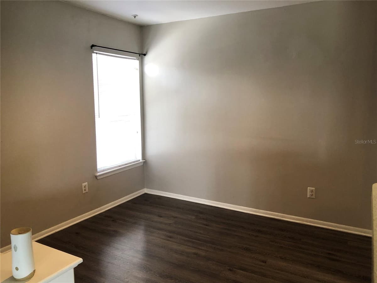 498 PIN OAK PLACE — photo 7 of 16
